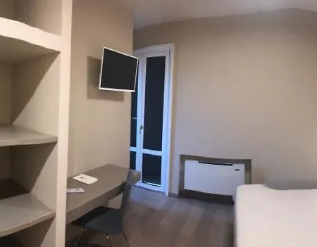 酒店 艾尔伯格特雷波希酒店 4*