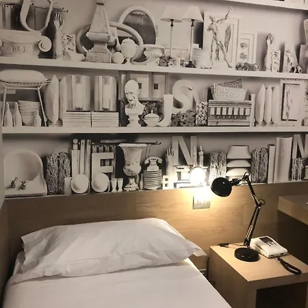 艾尔伯格特雷波希酒店 酒店