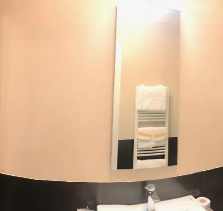 艾尔伯格特雷波希酒店 酒店