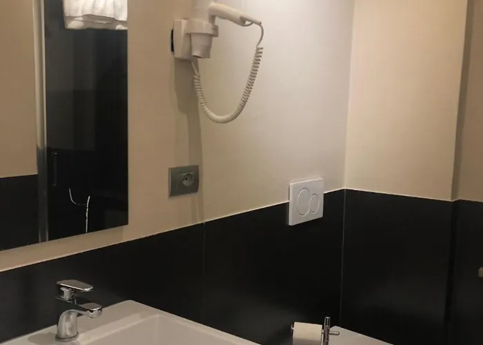 Tre Pozzi فندق 4*