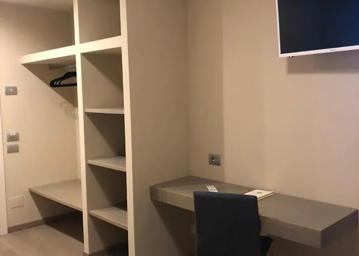 Tre Pozzi فندق فونتانيلاّتو